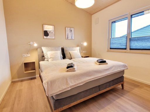 Schlafzimmer "beige"