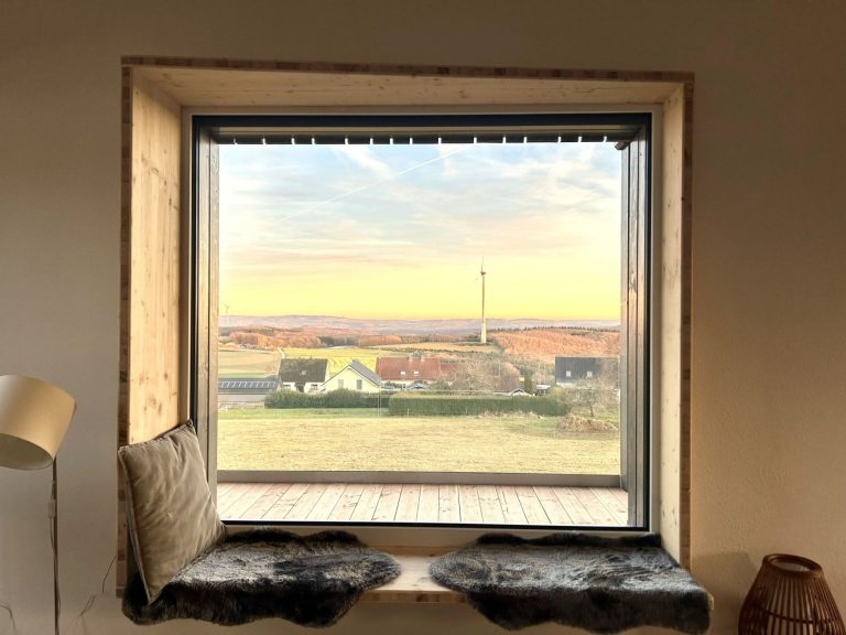 Sitzfenster mit Ausblick